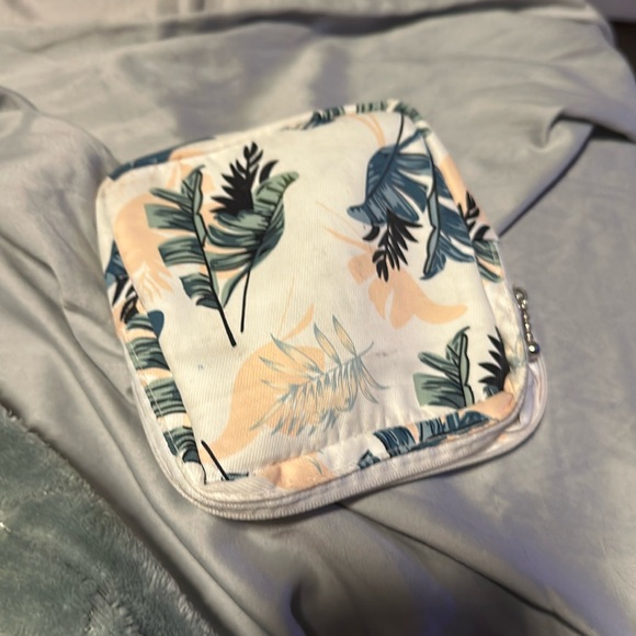 Little holder - Picture 1 of 3